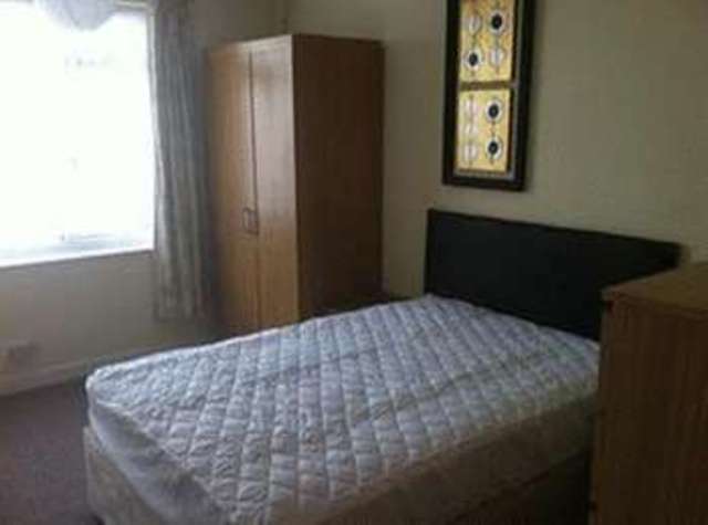  Image of 1 bedroom Flat to rent in Eastern Avenue Ilford IG2 at Eastern Avenue  Ilford, IG2 7RX