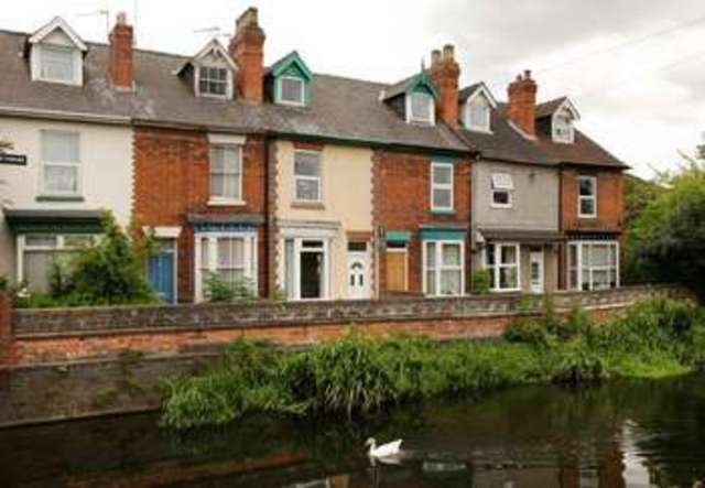  Image of 2 bedroom Terraced house for sale in Eastern Terrace Lincoln LN5 at Eastern Terrace  Lincoln, LN5 7YA