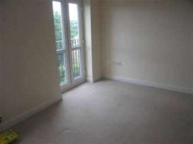  Image of 4 bedroom Town House to rent in Elderberry Drive Halifax HX3 at Southowram, HX3 9EN