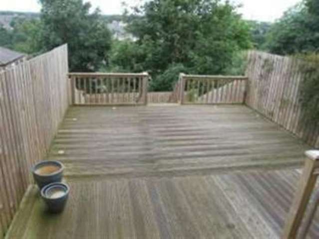  Image of 4 bedroom Town House to rent in Elderberry Drive Halifax HX3 at Southowram, HX3 9EN