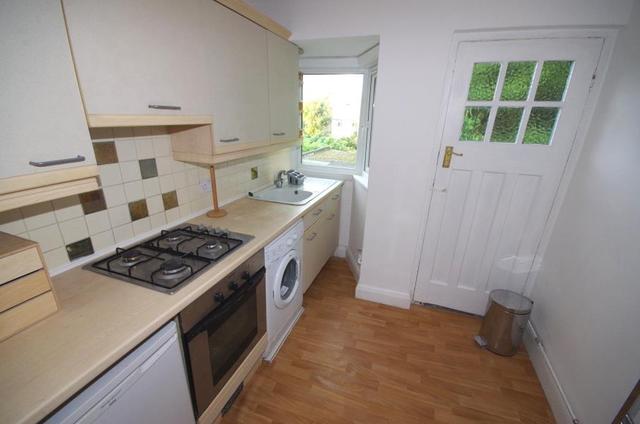  Image of 2 bedroom Flat to rent in Elm Park Road London N3 at London, N3 1ED
