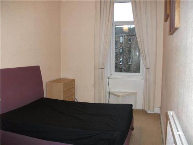  Image of 2 bedroom Flat to rent in Eskdale Street Glasgow G42 at Crosshill Glasgow Glasgow, G42 8UD