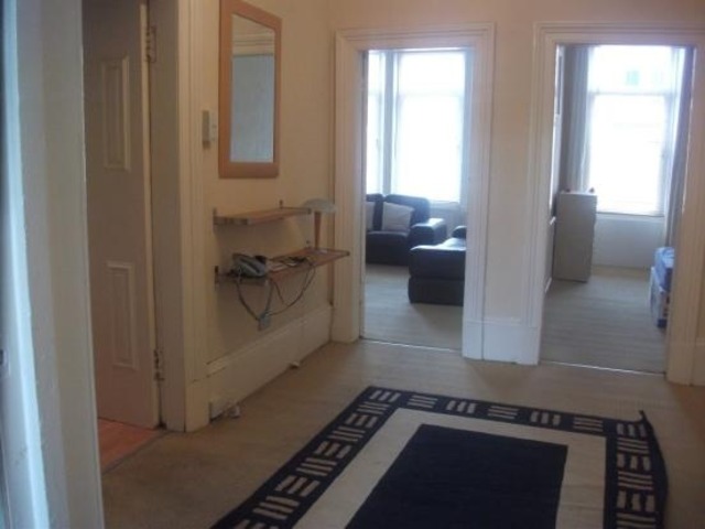  Image of 2 bedroom Flat to rent in Eskdale Street Glasgow G42 at Crosshill Glasgow Glasgow, G42 8UD