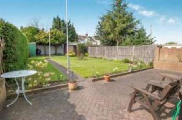  Image of 3 bedroom Semi-Detached house for sale in Eynsford Road Greenhithe DA9 at Greenhithe Kent Greenhithe, DA9 9HB