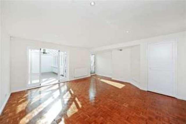  Image of 4 bedroom Detached house to rent in Eyot Green London W4 at London, W4 2PT