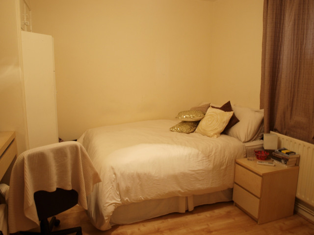  Image of 1 bedroom House Share to rent in Fairclough Street London E1 at London, E1 1RY