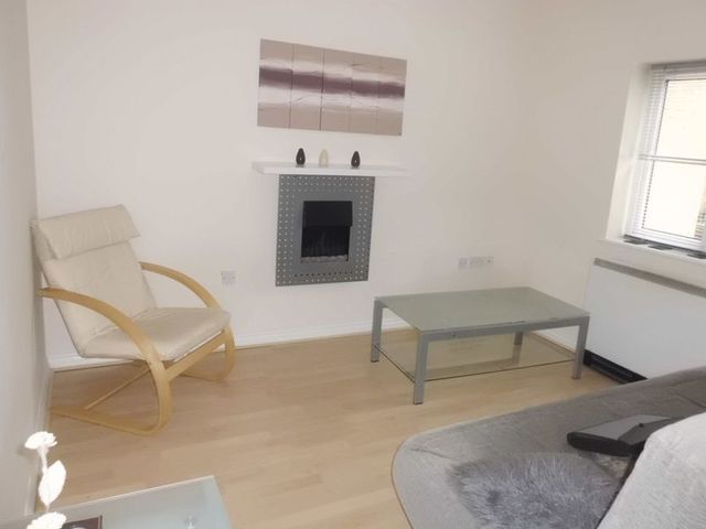  Image of 1 bedroom Flat to rent in Ferguson Drive Tipton DY4 at Ferguson Drive  Tipton, DY4 7NS