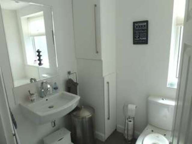 Image of 3 bedroom Detached house for sale in Orchard Close Fetcham Leatherhead KT22 at Orchard Close  Fetcham, KT22 9JB
