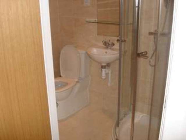  Image of 1 bedroom Apartment to rent in Woodstock Road London N4 at Woodstock Road,  Finsbury Park, N4 3ET