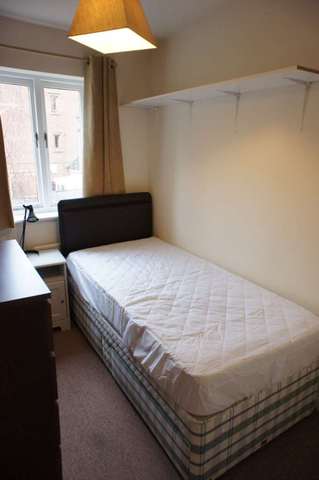  Image of 3 bedroom Terraced house to rent in Fishers Field Buckingham MK18 at Fisher Field  Buckingham, MK18 1SN