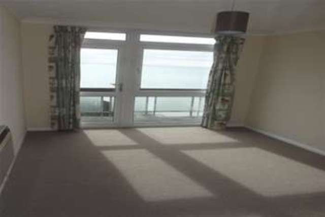  Image of 2 bedroom Flat to rent in Clifton Crescent Folkestone CT20 at Folkestone, CT20 2ER