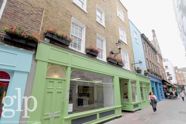  Image of 2 bedroom Apartment to rent in Fouberts Place London W1F at Fouberts Place Soho London, W1F 7QA