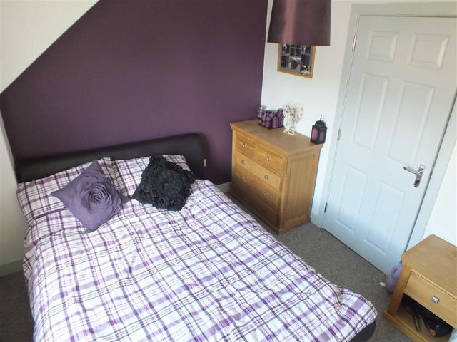  Image of 2 bedroom Property to rent in Foundry Close Melksham SN12 at Foundry Close Melksham Melksham, SN12 8FD