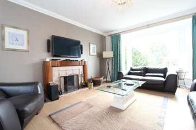  Image of 4 bedroom Detached house for sale in Seaway Avenue Friars Cliff Mudeford Christchurch BH23 at Friars Cliff Christchurch Dorset, BH23 4EU