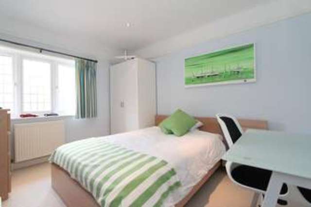  Image of 4 bedroom Detached house for sale in Seaway Avenue Friars Cliff Mudeford Christchurch BH23 at Friars Cliff Christchurch Dorset, BH23 4EU