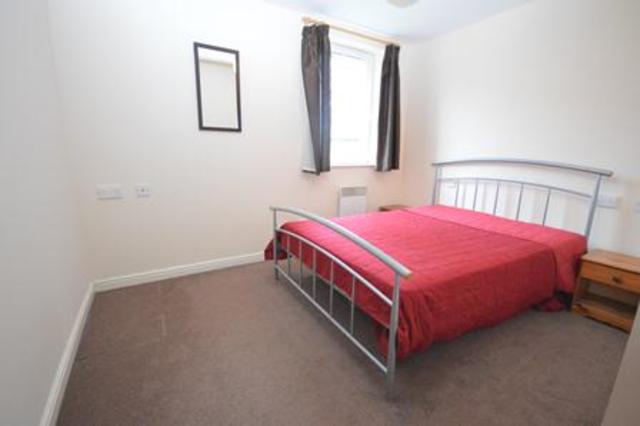  Image of 2 bedroom Flat to rent in Giles Street Edinburgh EH6 at Leith Edinburgh Edinburgh, EH6 6DA