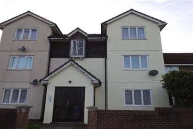  Image of 1 bedroom Flat to rent in Oriel Drive Glastonbury BA6 at Glastonbury, BA6 9PA