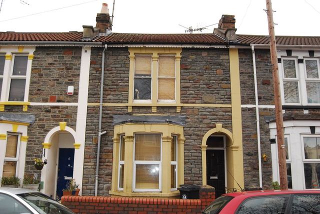  Image of 2 bedroom Terraced house for sale in Gordon Road St. Pauls Bristol BS2 at Gordon Road St Pauls Bristol, BS2 9RN