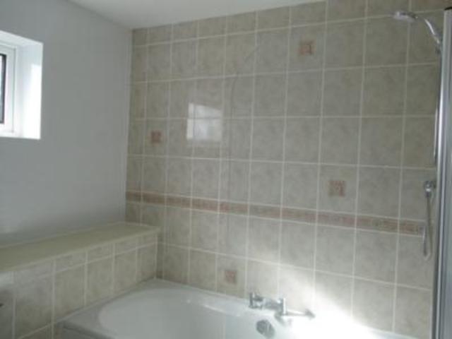  Image of 2 bedroom Flat to rent in Grampian Gardens Dyce Aberdeen AB21 at Dyce Aberdeen Aberdeen, AB21 7LF