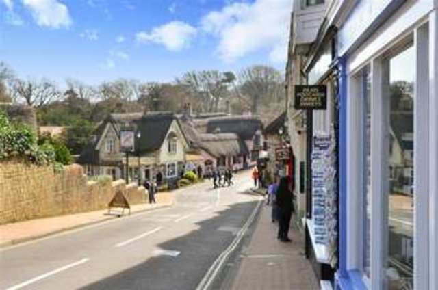  Image of Studio flat for sale in Grange Road Shanklin PO37 at Shanklin Isle of Wight Shanklin, PO37 6NW
