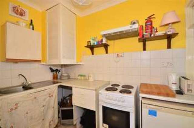  Image of Studio flat for sale in Grange Road Shanklin PO37 at Shanklin Isle of Wight Shanklin, PO37 6NW