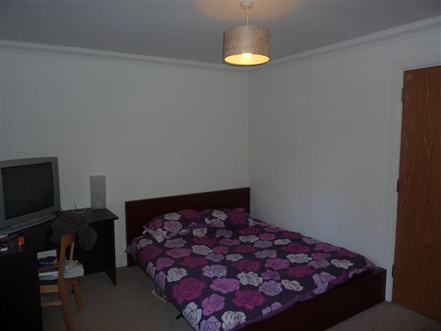  Image of 2 bedroom Flat to rent in Great George Street Glasgow G12 at West End Glasgow Glasgow, G12 8RY