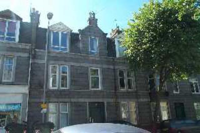  Image of 1 bedroom Flat to rent in Great Western Place Aberdeen AB10 at West End Aberdeen Aberdeen, AB10 6QN