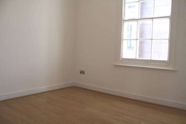  Image of 1 bedroom Apartment to rent in Green Lanes London N16 at Stoke Newington Stoke Newington London, N16 9DJ