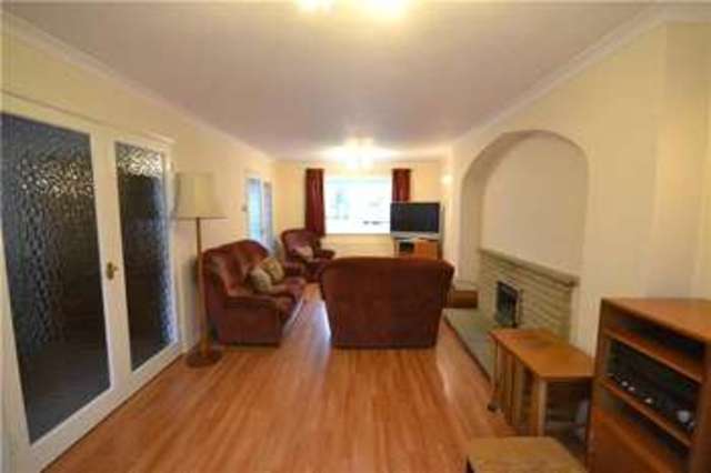  Image of 5 bedroom Detached house to rent in Greenacres Avenue Winnersh Wokingham RG41 at Winnersh Wokingham Winnersh, RG41 5SX