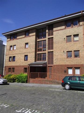  Image of 1 bedroom Flat to rent in Heriothill Terrace Edinburgh EH7 at Canonmills Edinburgh Edinburgh, EH7 4DZ