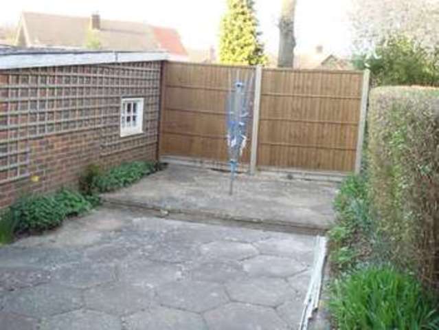  Image of 4 bedroom Semi-Detached house to rent in Hermits Road Crawley RH10 at Hermits Road Three Bridges Crawley, RH10 1QX