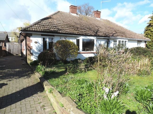  Image of 3 bedroom Detached house to rent in High Street Harrold Bedford MK43 at High Street Harrold Bedford, MK43 7DQ