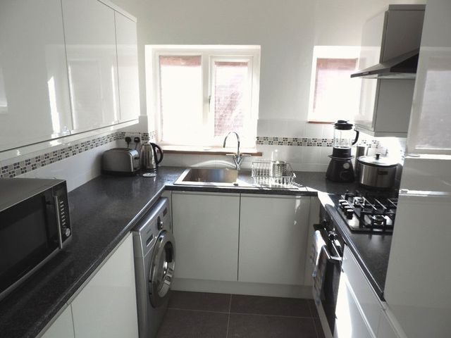  Image of 3 bedroom Detached house to rent in High Street Harrold Bedford MK43 at High Street Harrold Bedford, MK43 7DQ