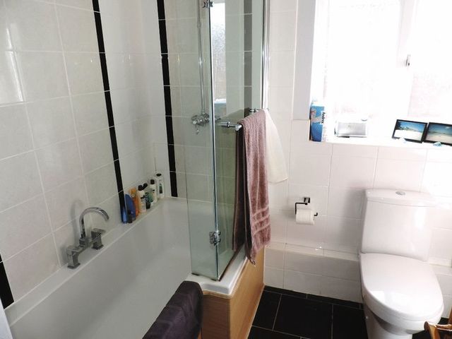  Image of 3 bedroom Detached house to rent in High Street Harrold Bedford MK43 at High Street Harrold Bedford, MK43 7DQ