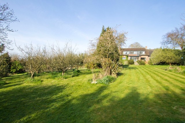  Image of 4 bedroom Detached house for sale in High Street Soberton Southampton SO32 at Soberton Southampton Hampshire, SO32 3PN