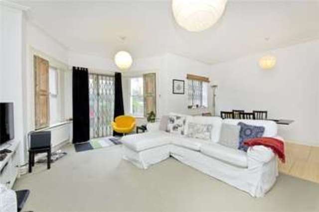  Image of 5 bedroom Semi-Detached house for sale in Highbury Hill London N5 at Highbury London Drayton Park, N5 1AL