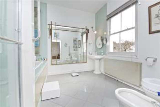  Image of 5 bedroom Semi-Detached house for sale in Highbury Hill London N5 at Highbury London Drayton Park, N5 1AL