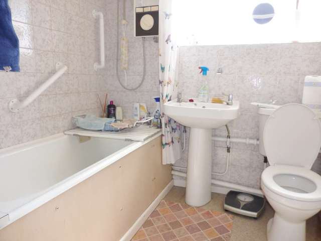  Image of 3 bedroom Terraced house for sale in Highlands Watford WD19 at Highlands Oxhey Watford, WD19 4LZ