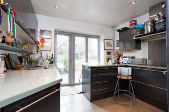  Image of 3 bedroom Terraced house for sale in Hillmarton Road London N7 at Islington London Holloway, N7 9JW
