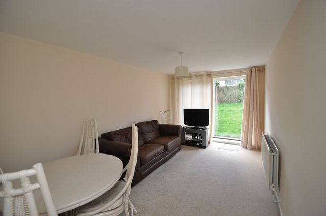  Image of 4 bedroom Terraced house to rent in Ringwood Bracknell RG12 at Ringwood  Bracknell, RG12 8YG