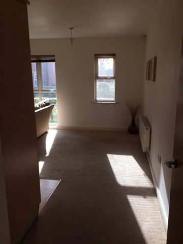  Image of 2 bedroom Apartment to rent in Holywell Drive Warrington WA1 at Warrington Warrington, WA1 2GG
