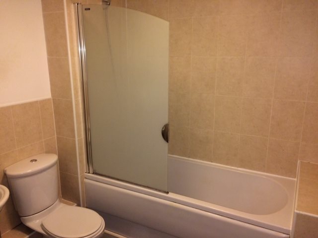  Image of 2 bedroom Apartment to rent in Holywell Drive Warrington WA1 at Warrington Warrington, WA1 2GG