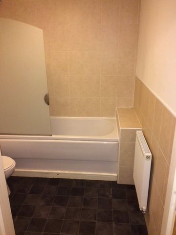  Image of 2 bedroom Apartment to rent in Holywell Drive Warrington WA1 at Warrington Warrington, WA1 2GG