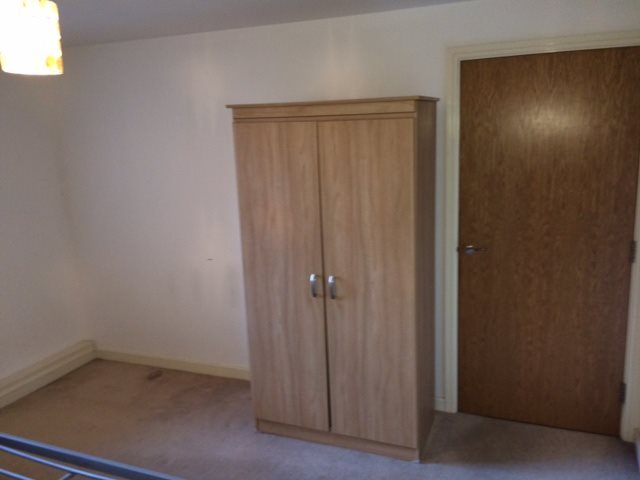  Image of 2 bedroom Apartment to rent in Holywell Drive Warrington WA1 at Warrington Warrington, WA1 2GG