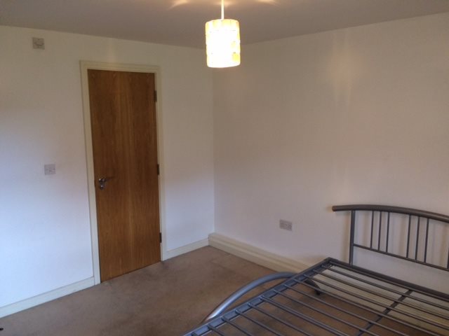 Image of 2 bedroom Apartment to rent in Holywell Drive Warrington WA1 at Warrington Warrington, WA1 2GG