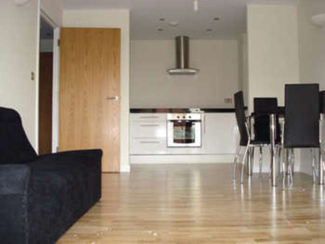  Image of 1 bedroom Apartment to rent in Ilford Hill Ilford IG1 at Ilford Hill  Ilford, IG1 2FB