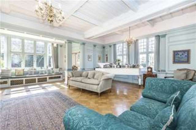  Image of 5 bedroom Detached house for sale in Kidbrooke Grove London SE3 at London  Kidbrooke, SE3 0LG