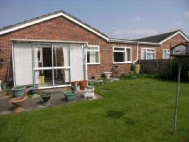  Image of 3 bedroom Bungalow for sale in Southfields King