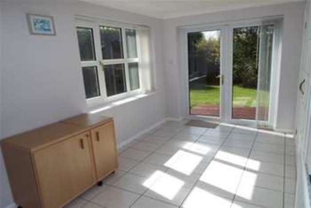  Image of 4 bedroom Detached house to rent in Kingside Grove Stoke-on-Trent ST4 at Stoke-on-Trent, ST4 8UU
