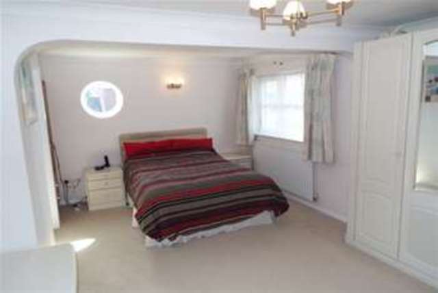  Image of 4 bedroom Detached house to rent in Kingside Grove Stoke-on-Trent ST4 at Stoke-on-Trent, ST4 8UU